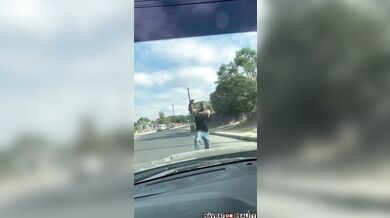 Jak sundat černocha z kapoty