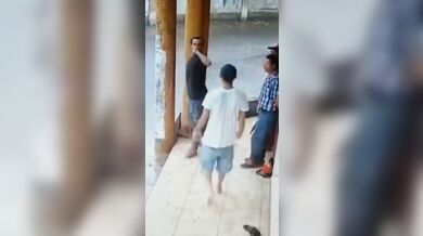 Vtipný konflikt dvou agresorů