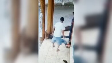 Vtipný konflikt dvou agresorů