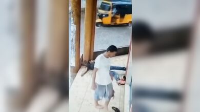 Vtipný konflikt dvou agresorů