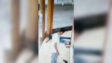 Vtipný konflikt dvou agresorů