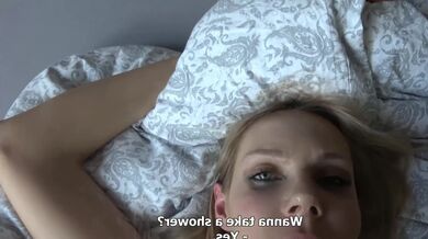 Domácí anální sex s prsatou českou MILF Florane Russell