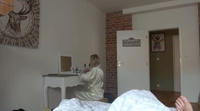Domácí anální sex s prsatou českou MILF Florane Russell