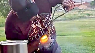 Málem si podpálil domov...