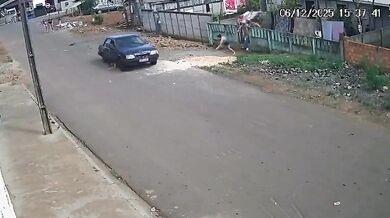 Auto v Brazílii srazilo malého cyklistu a ujelo z místa nehody