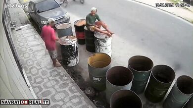 Výbuch sudu s hořlavinou - Prostě to musel zkusit...