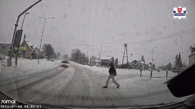 Sražení nezletilé dívky na přechodu