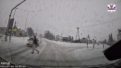 Sražení nezletilé dívky na přechodu