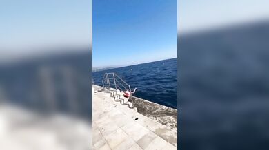 Pokus o stylový skok do vody