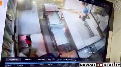 Loupežný útok s pepřem a nožem skončil smrtí obchodníka