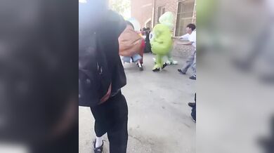 Originální pouliční rvačka