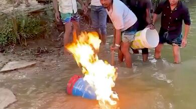 Hašení hořící plynové láhve