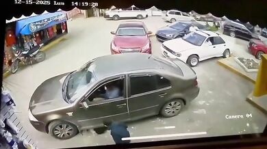 Tříletá dívka zraněna při nehodě na parkovišti