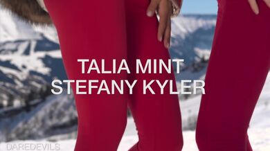 TUSHY - Sdílející holky díl. 2