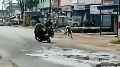 Opice nesnášející motorkáře