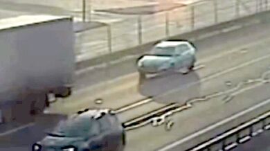 Řidič u Brna narazil plnou rychlostí do kamionu