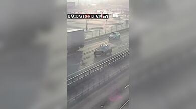 Řidič u Brna narazil plnou rychlostí do kamionu