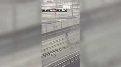 Řidič u Brna narazil plnou rychlostí do kamionu