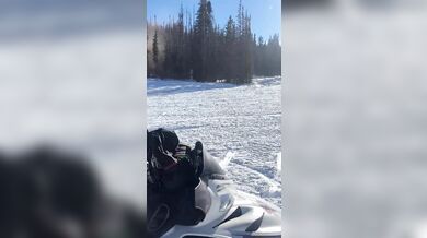 Havárie vrtulníku: Čtyři lidé na palubě, jedna osoba vážně zraněná