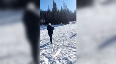 Havárie vrtulníku: Čtyři lidé na palubě, jedna osoba vážně zraněná