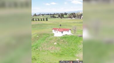 Nehoda na motorce při pokusu o přeskočení baráku