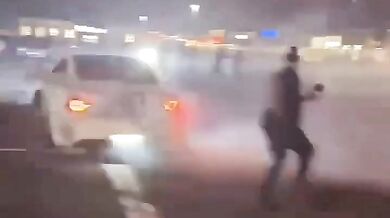 Sražená během nelegálního pouličního driftování