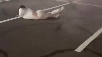 Sražená během nelegálního pouličního driftování
