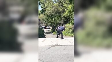 Konflikt mezi starším a mladším agresorem