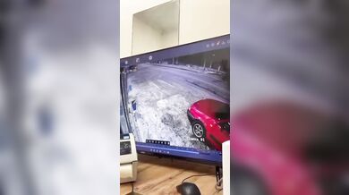 Když zapomeneš na ruční brzdu...