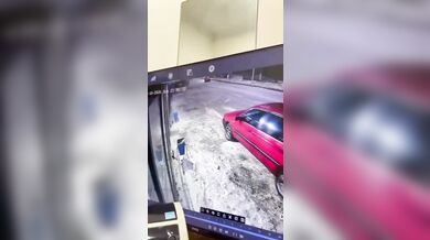 Když zapomeneš na ruční brzdu...