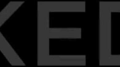 Drobná zrzka Madi Collins dostává naloženo do všech děr ve svém prvním BBC gangbangu