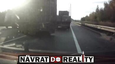 Vyváznutí řidiče z dodávky během nehody