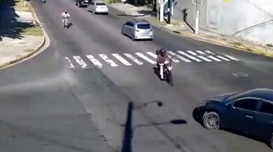 Hromadná nehoda motocyklů