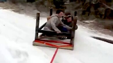 Blbnutí na zledovatělé silnici