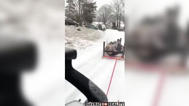 Blbnutí na zledovatělé silnici