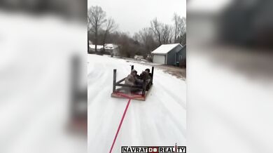 Blbnutí na zledovatělé silnici