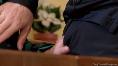 Chlap šuká dvě sexy kočky!