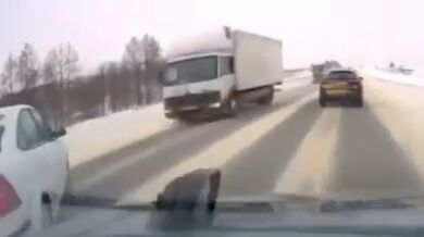 Tragická dopravní nehoda si vyžádala životy všech čtyř členů posádky osobního automobilu