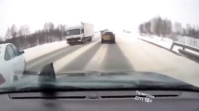 Tragická dopravní nehoda si vyžádala životy všech čtyř členů posádky osobního automobilu