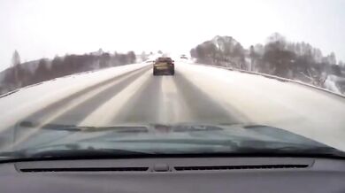 Tragická dopravní nehoda si vyžádala životy všech čtyř členů posádky osobního automobilu