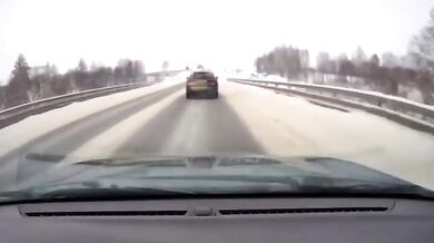 Tragická dopravní nehoda si vyžádala životy všech čtyř členů posádky osobního automobilu