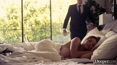 Gabbie Carter skončila v brutálním sevření a nechala si vymrdat obě dírky dvěma tlustými kládami