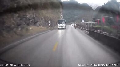 Řidič nákladního vozidla ztratil kontrolu nad vozidlem kvůli selhání brzd