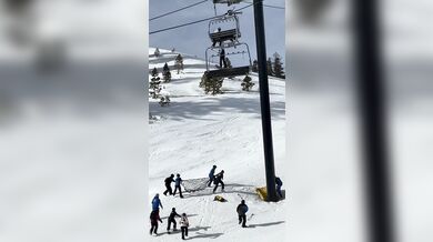 Pád dvanáctileté dívky z lanovky v Mammothu skončil bez vážných zranění