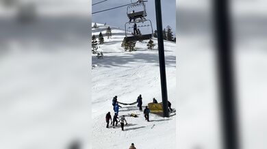 Pád dvanáctileté dívky z lanovky v Mammothu skončil bez vážných zranění