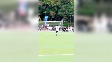 Profesionální fotbalista...