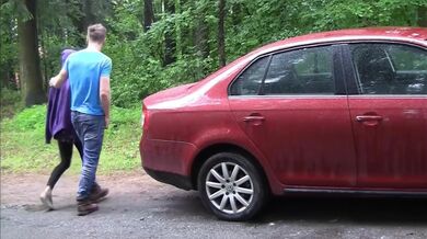 Zachráněná žena dostane sperma na její kundičku