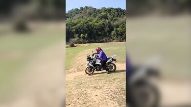 Frajírek na cestovní mašině