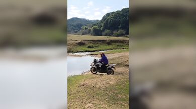 Frajírek na cestovní mašině