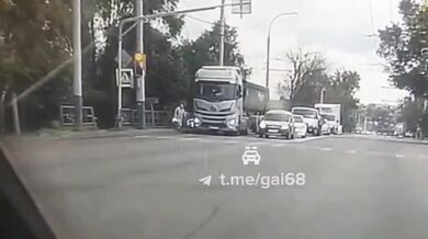 V ruském Tambově 79letá žena zemřela pod koly nákladního auta